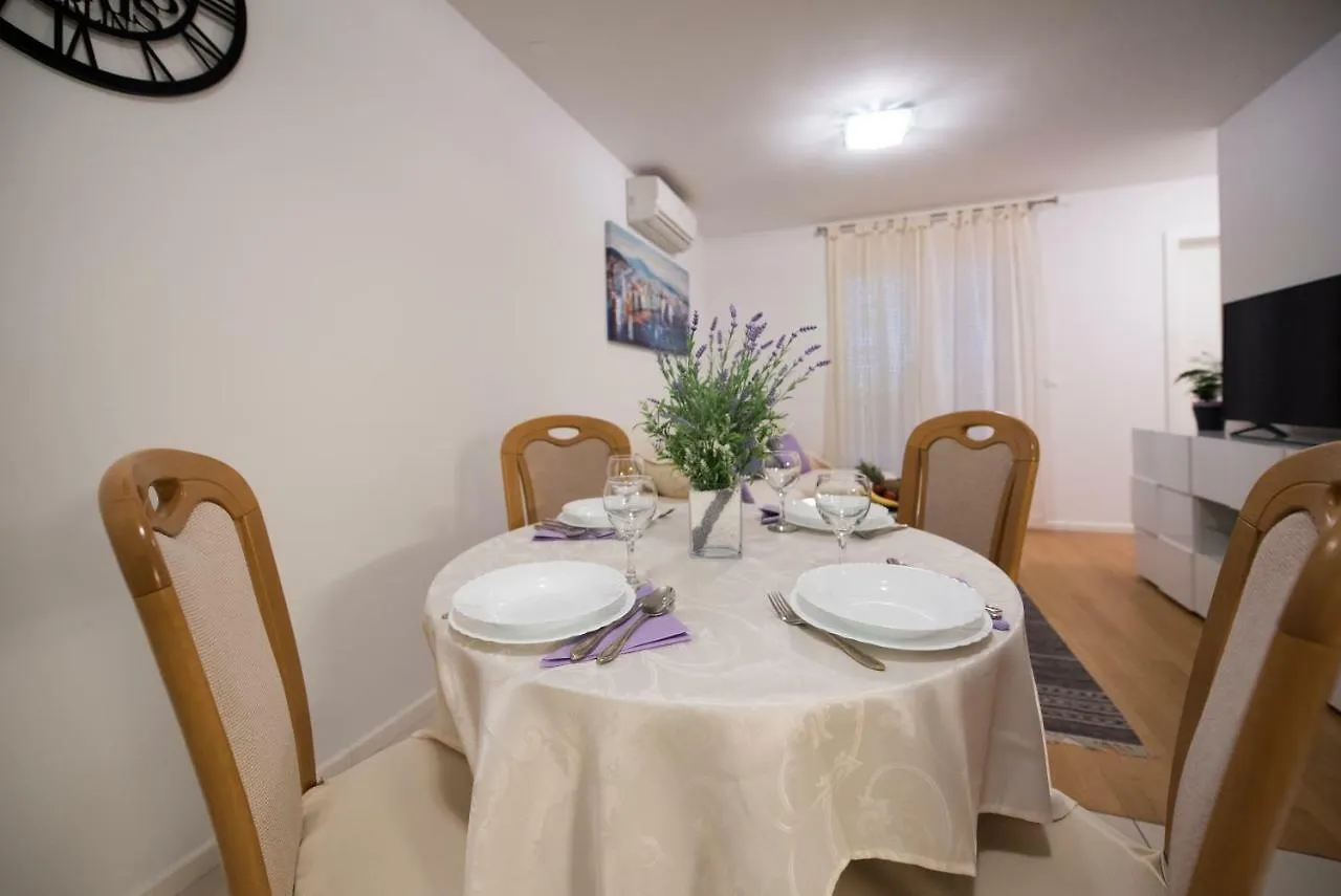 Domy Apartment Split